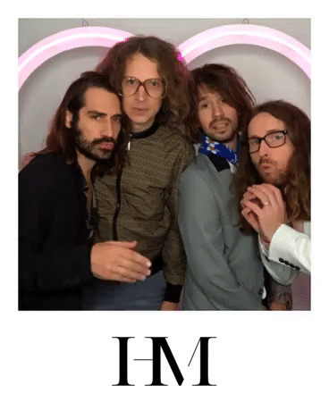 Holly-and-Michaels-Wedding-Photo-Booth-at-fivefourstudios